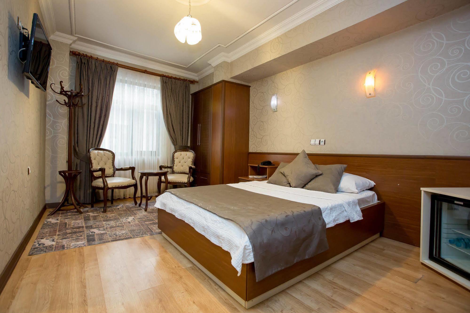 Hotel Pera Capitol Istanbul Exterior photo