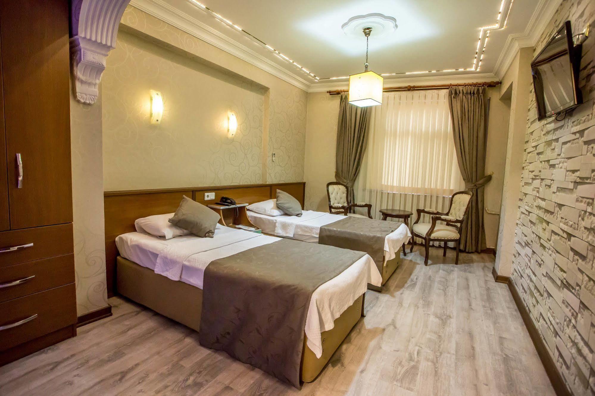 Hotel Pera Capitol Istanbul Exterior photo